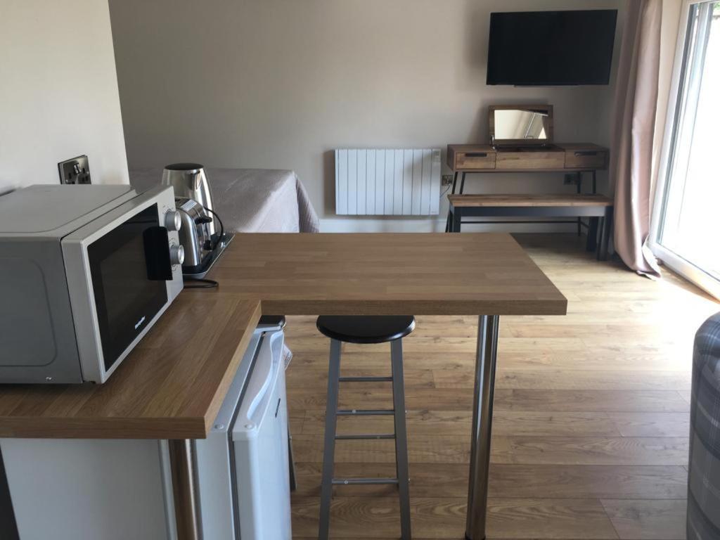 Bond End Road Annex Upton St Leonards - Ideal For Cheltenham Races Matson Luaran gambar